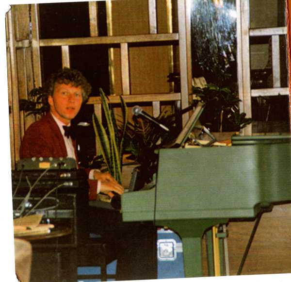 LGW x SPEAK present: Dutch jazz musician Ronald Langestraat introduced by Renee Telkamp